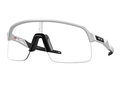 OAKLEY | SUTRO™ LITE | MATTE WHITE | CLEAR TO BLACK IRIDIUM PHOTOCHROMIC | FOTOCHROMINIAI DVIRATININKO AKINIAI
